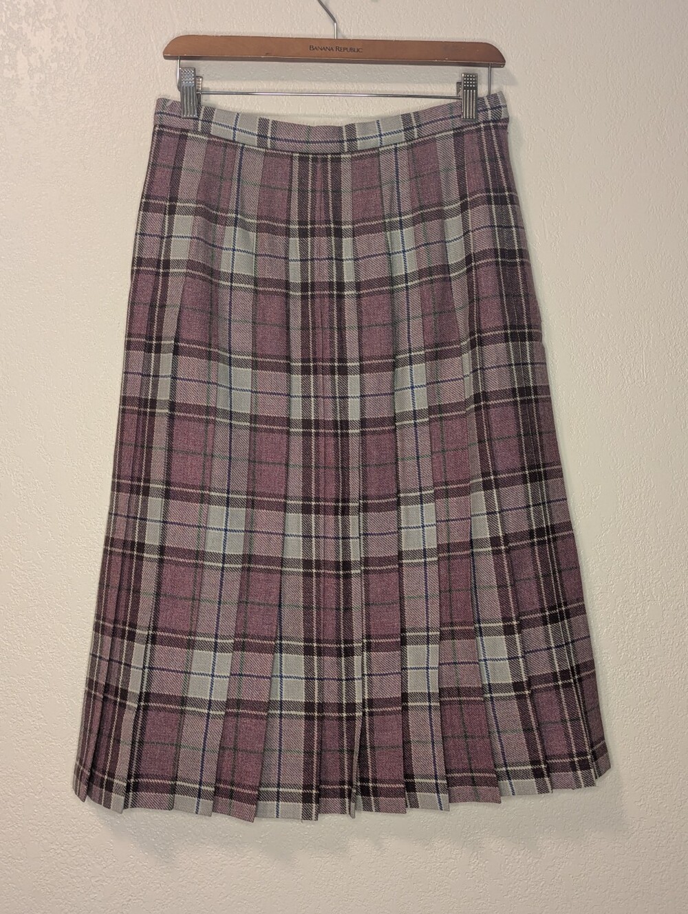 Vintage Edinburgh Woollen Mill Pleated Tartan Plaid Skirt - Like New